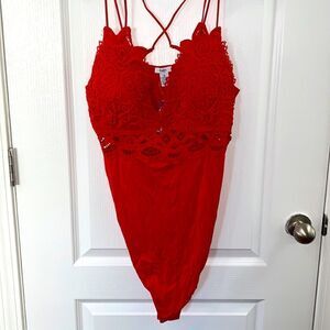 Sexy Red Plus Size Lacey Bodysuit NWT❤️